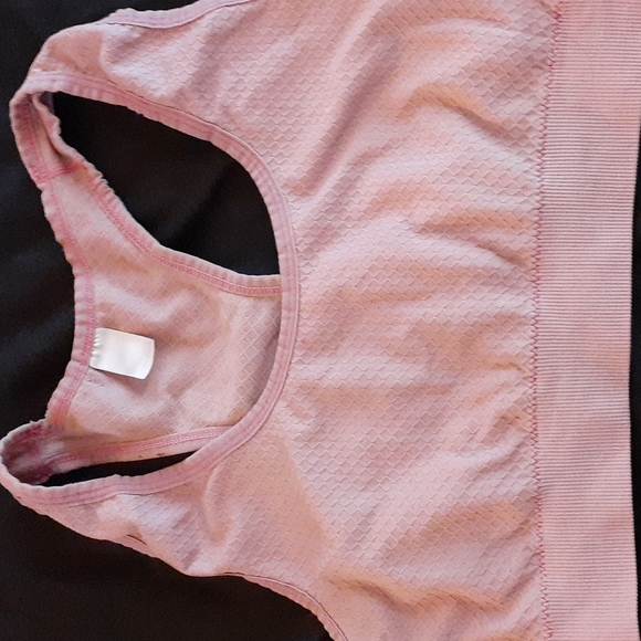 🔥B2G1Free🔥Set of 3 sports bra - Picture 4 of 9